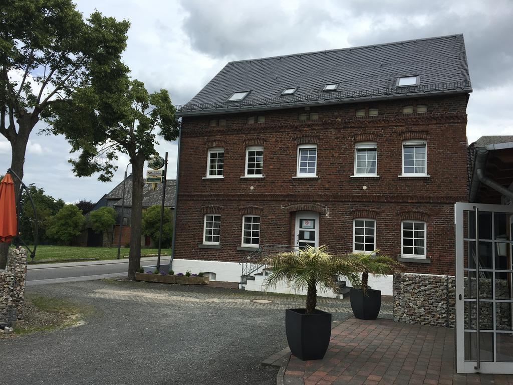 Village Hotel Lautzenhausen Esterno foto
